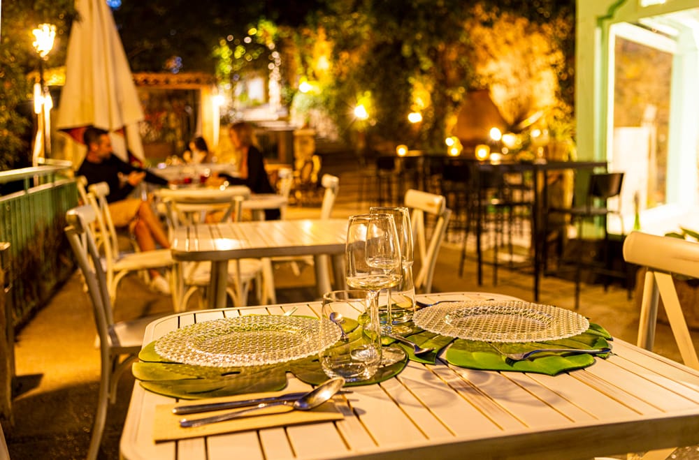 Detalle de la terraza del restaurante Laurea de Pastrana