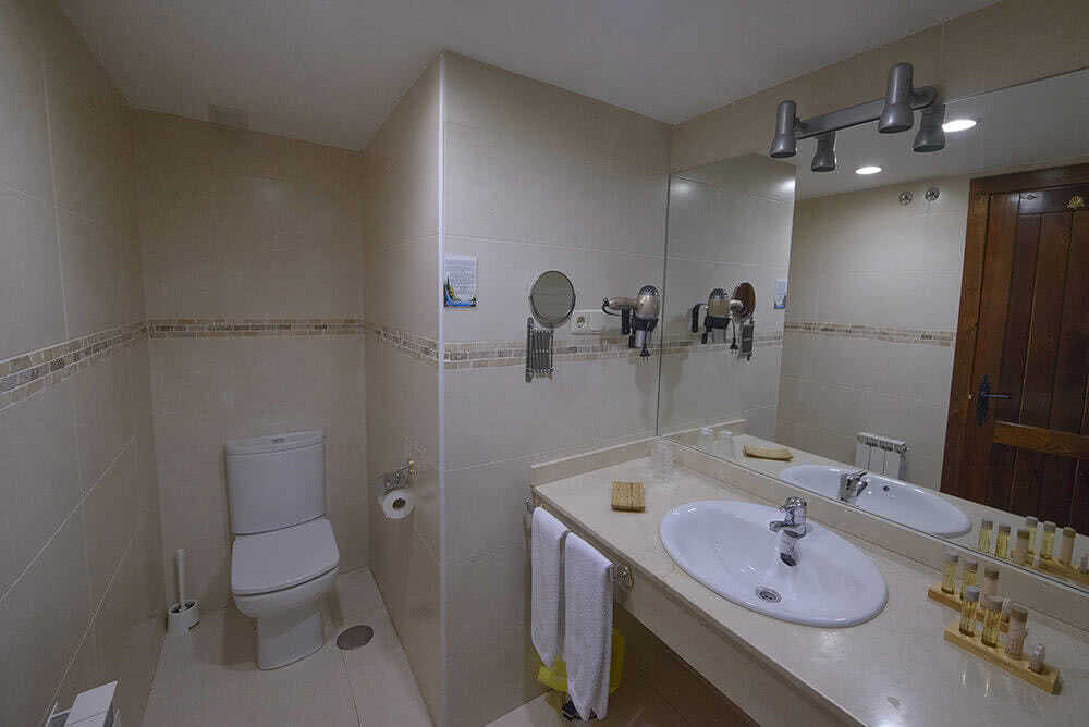 baño habitación 101